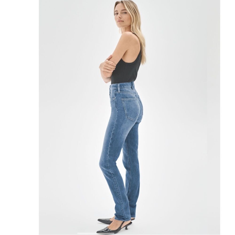 Aritzia Denim Forum The Yoko High Rise Slim My Bleu L'amour Wash Size 26